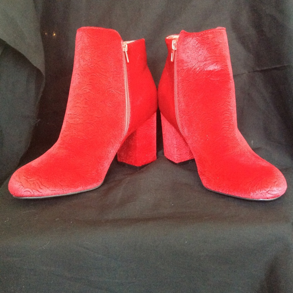 Bamboo red velvet booties